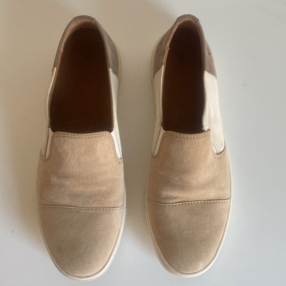 FRYE Suede Classic Sneaker Size 7 Beige Brown Color Block Minimalist Fall OOTD - Picture 3 of 16